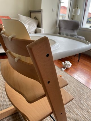 Stokke Trona Trip Trap con bandeja