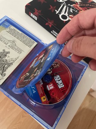 Guia oficial RED DEAD 2 mas juego ps4 oficial