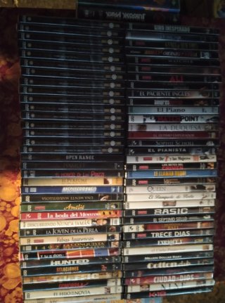 Películas en VHS y DVDs
