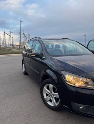 Volkswagen Touran 2011