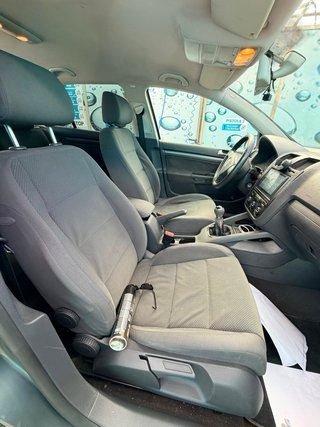 Volkswagen Golf 2004