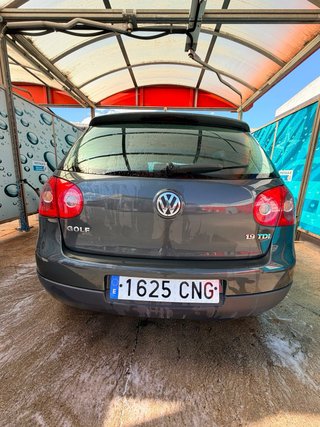 Volkswagen Golf 2004