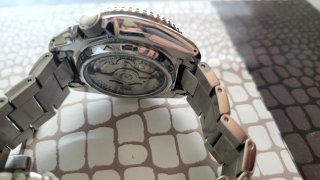 Orologio è un Seiko 5 Sports SRPD55K1 in acciaio