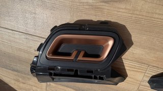 Tapas escapes Cupra LeonVZ E-Hybrid (cobre/bronce)