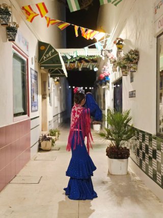 Traje gitana azul eléctrico talla XS o 1
