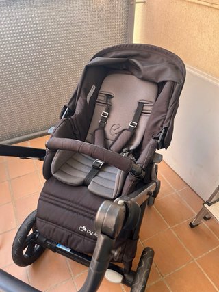 Vendo carrito de bebé Muum de la marca Jane