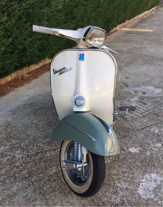 Vespa sprint 150. Año 1966