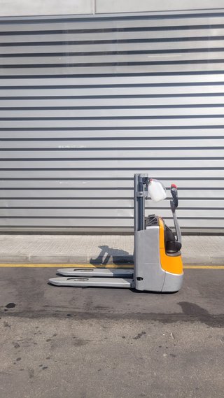 Apilador eléctrico STILL