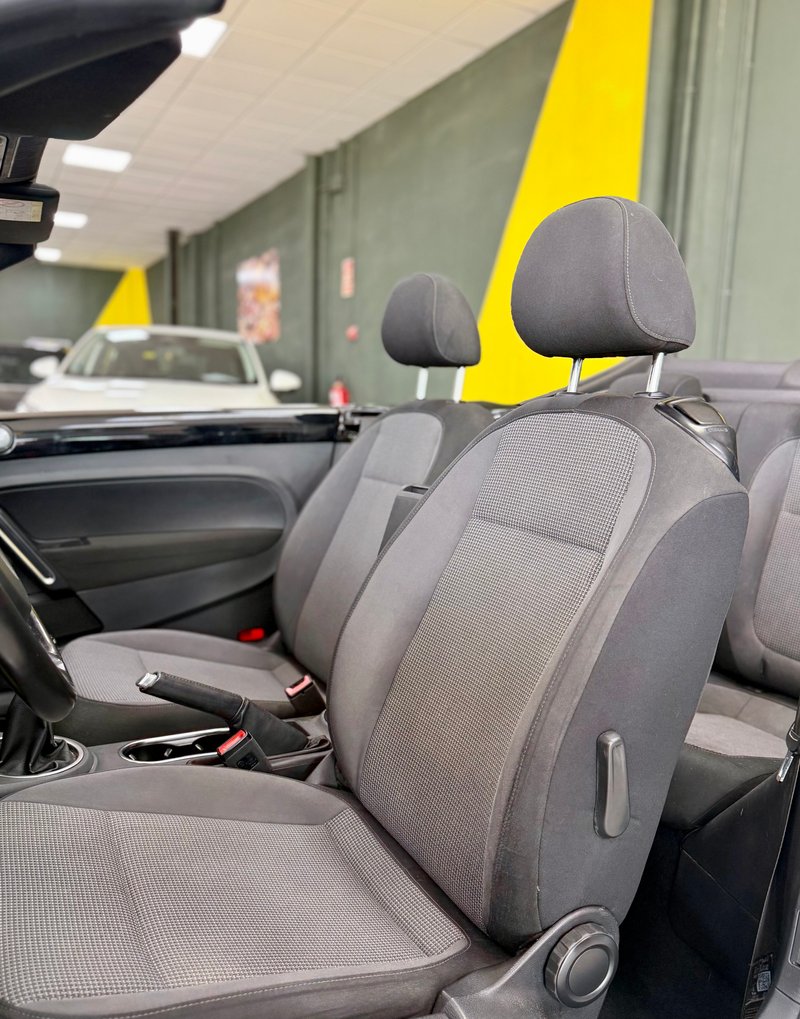 Volkswagen Beetle 2.0 TDI Design 2016, foto 13