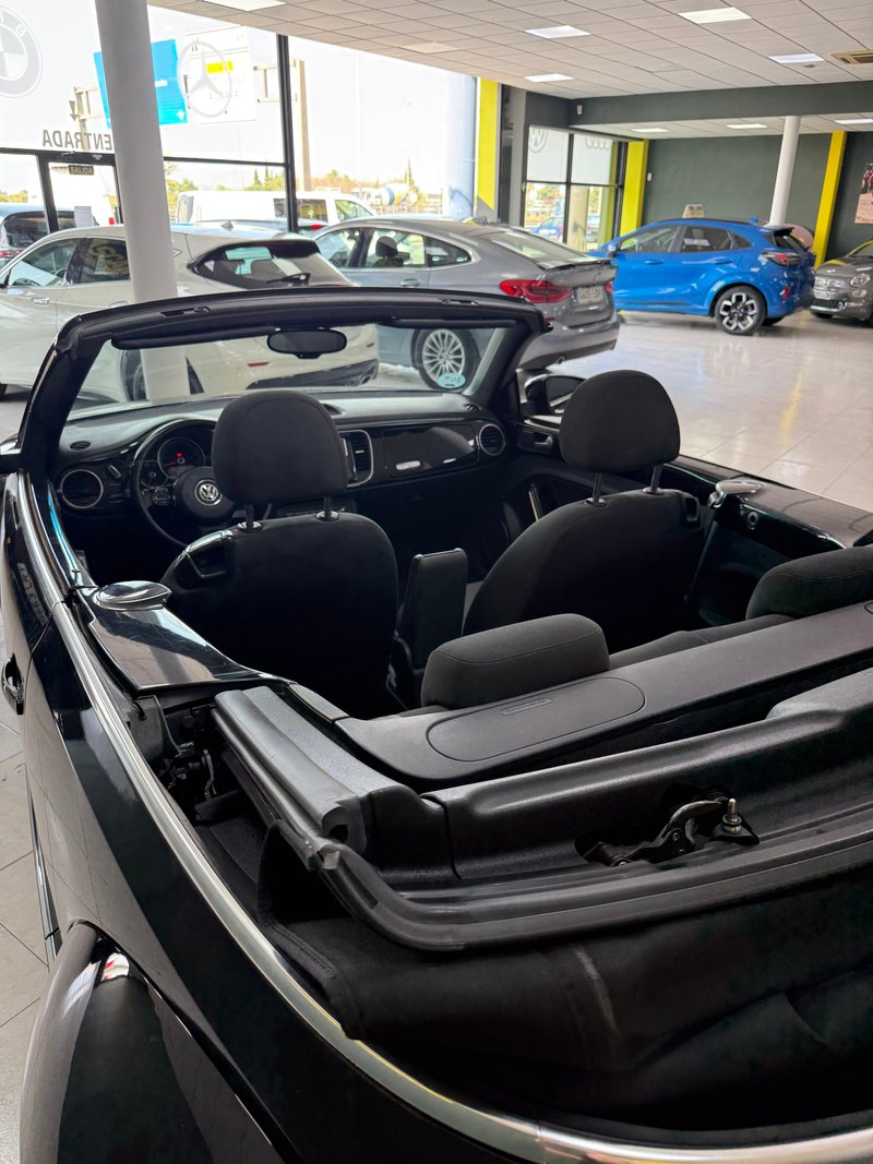 Volkswagen Beetle 2.0 TDI Design 2016, foto 15