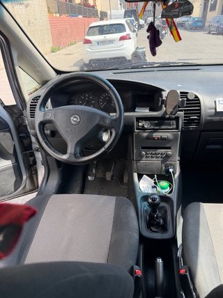 Opel Zafira 2004