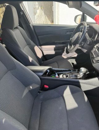 #Coche  Toyota C-HR Hybrid 1.8 HSD 122 CV año 2018