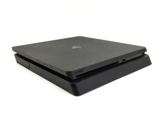 E1815076-0    Sony Ps4 Slim 1tb