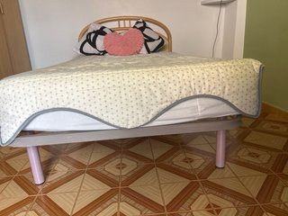 Cama 105 × 190 cm con somier de láminas, cabecero