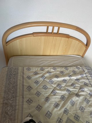 Cama 105 × 190 cm con somier de láminas, cabecero
