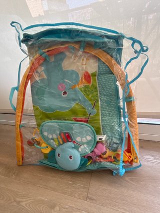 Parque infantil de Tiny Love. Primeros meses