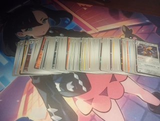 Latas Pokémon Charizard X e Y