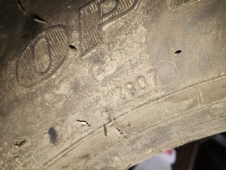 1 Neumático Goodyear 300/70R20