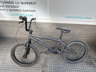 Bicicleta BMX negra
