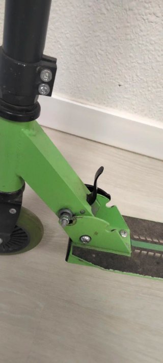 Patinete infantil Homcom verde
