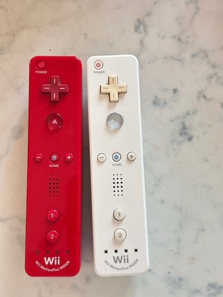 Bundle Nintendo Wii Bianca + 2 Wiimote + 2 Volanti