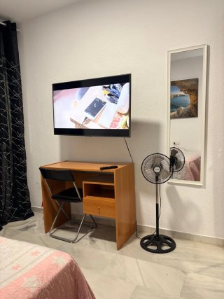 Se aquilar habitación individual 500 euros mas fia