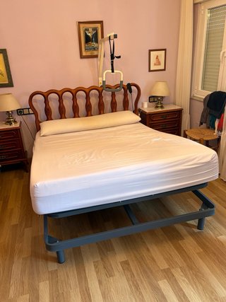 Cama con colchon articulada