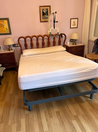 Cama con colchon articulada