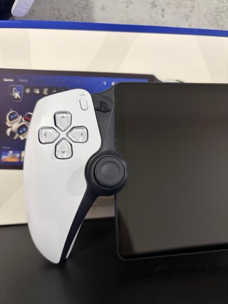 PlayStation Portal + Auriculares Sony Pulse 3D
