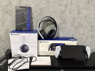 PlayStation Portal + Auriculares Sony Pulse 3D