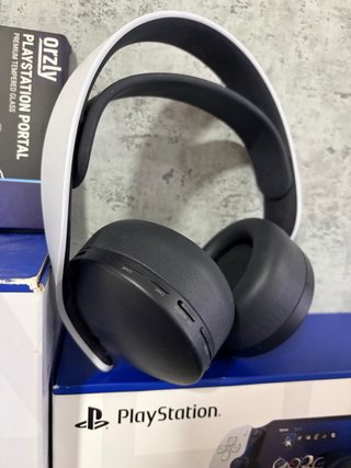 PlayStation Portal + Auriculares Sony Pulse 3D
