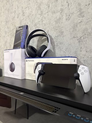 PlayStation Portal + Auriculares Sony Pulse 3D