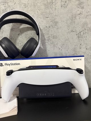 PlayStation Portal + Auriculares Sony Pulse 3D