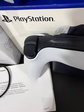 PlayStation Portal + Auriculares Sony Pulse 3D