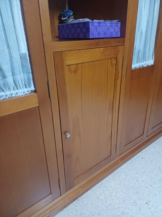 Armario madera 4 puertas/5 huecos 240 cm