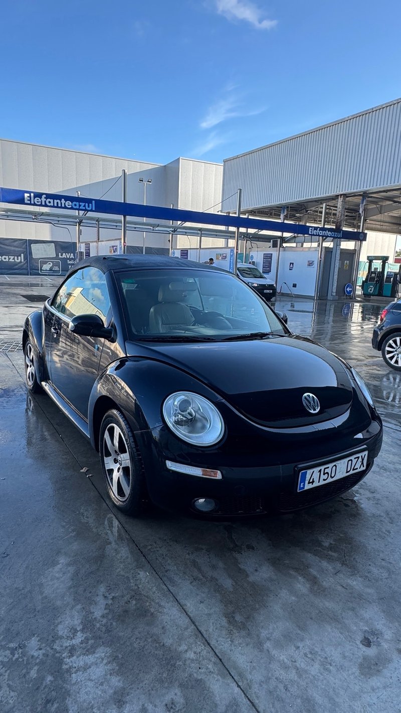 Volkswagen Beetle 2006 - foto 1
