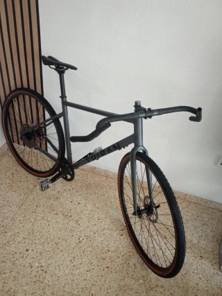 CUADRO y HORQUILLA , Trivan 520 Gravel , RUEDA 700