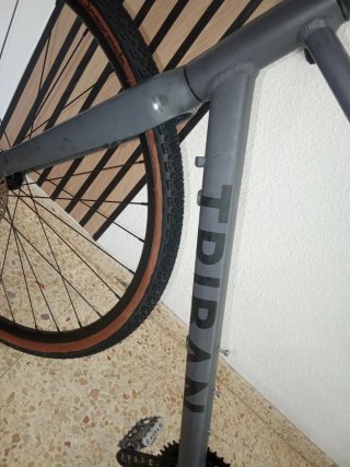 CUADRO y HORQUILLA , Trivan 520 Gravel , RUEDA 700