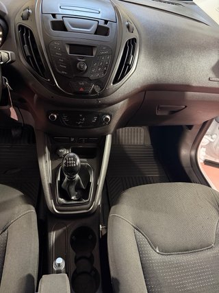 Ford Transit Courier 2022