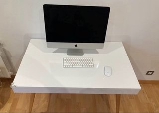 Mesa blanca escritorio