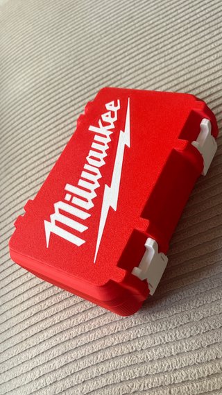 Caja almacenamiento herramientas Milwaukee