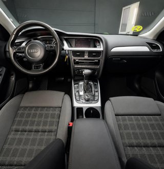 AUDI A4 2.0 TDI 150CV multitronic S line edition