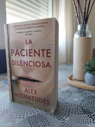 "La paciente silenciosa" de bolsillo