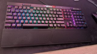 Teclado gaming Corsair K70