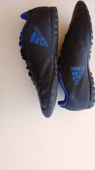 Botas Adidas Fútbol Sala TF Talla 40 y muy baratas