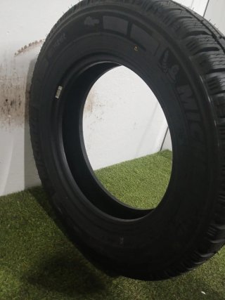 185 75 16C 104/102R MICHELIN AGILIS ALPIN