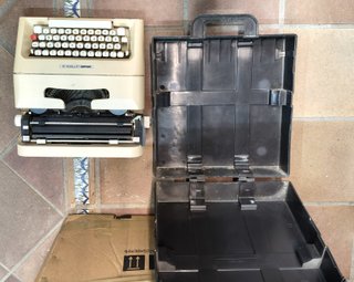 Olivetti Lettera 35 Máquina de Escribir Eléctrica