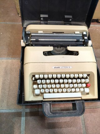 Olivetti Lettera 35 Máquina de Escribir Eléctrica