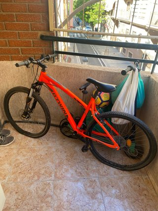 Bicicleta Montaña Naranja B'TWIN
