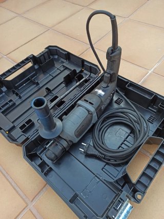 Martillo Makita HR2470